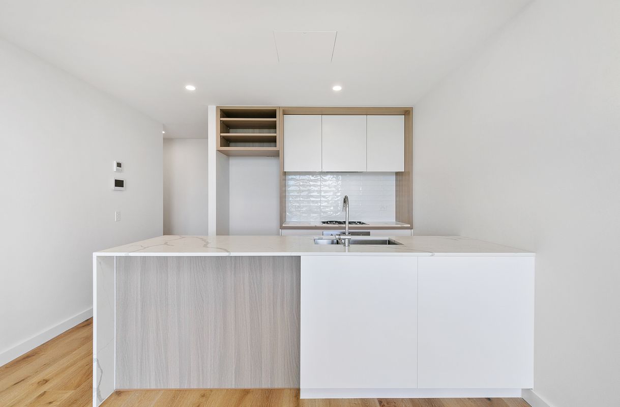 703 / 3 Penprase Lane, Miranda