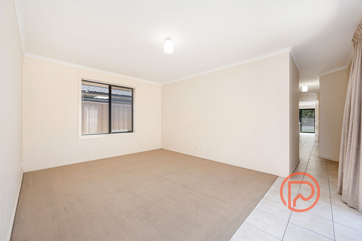 2 / 359 Hampstead Road, Northfield
