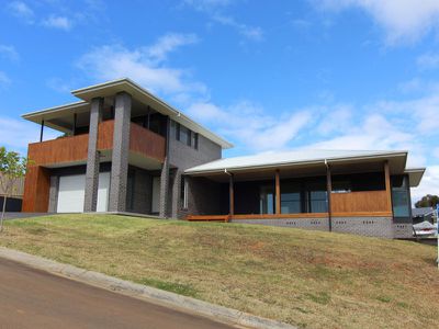 34 Isabella Parade, Forster