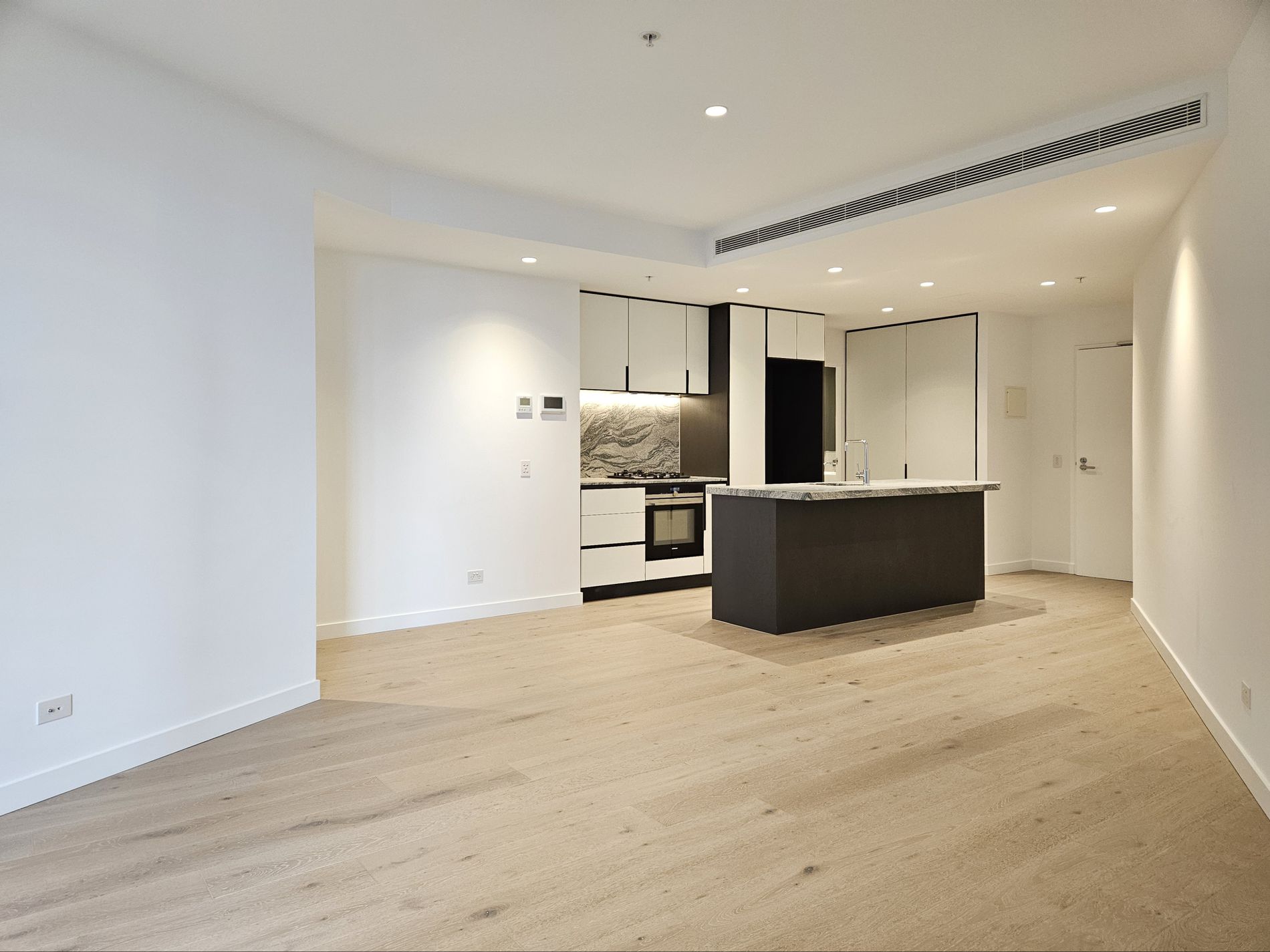 2404 / 260 Spencer Street, Melbourne