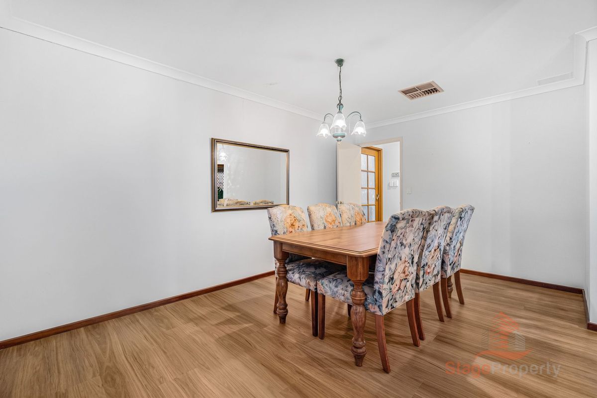 33 Taronga Drive, Kelmscott