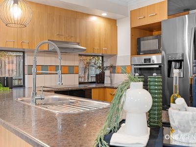8 Grevillea Place, Forest Lake