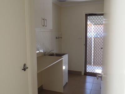 2 / 7 Newton Street, Shepparton