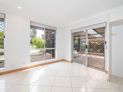 52 Shillington Way, Thornlie