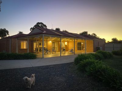 8 Fairy Dell Court, Heathcote
