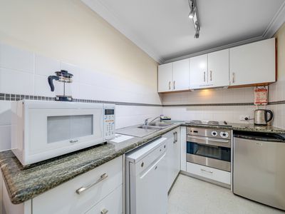 606 / 112 Mounts Bay Road, Perth