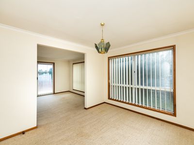 19 Buttle Street, Queanbeyan East