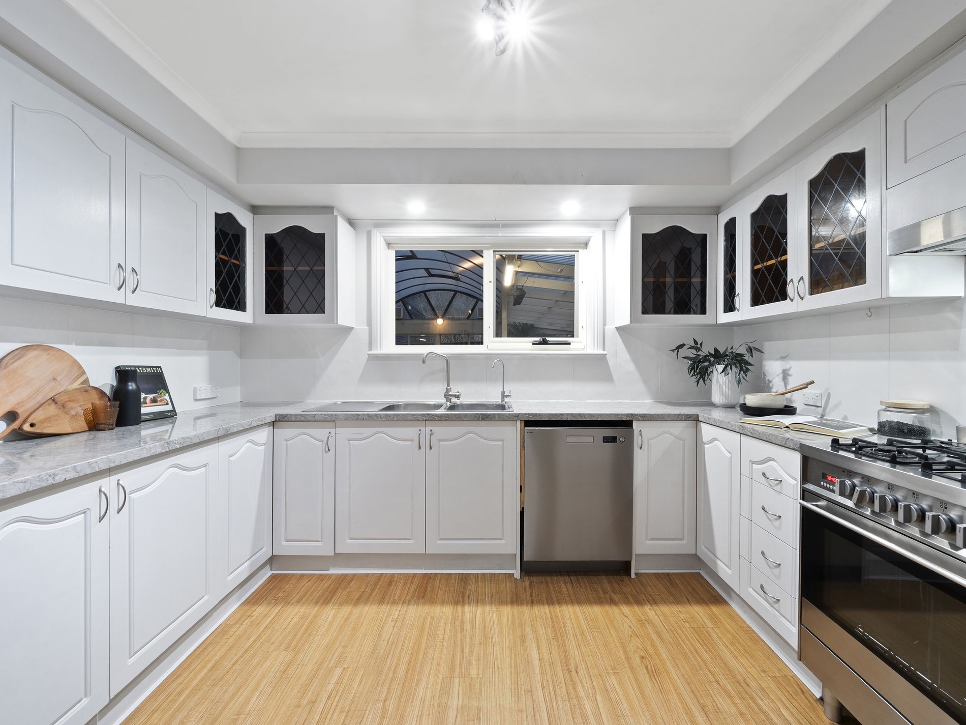 10 BUCHAN AVENUE, Beaumont