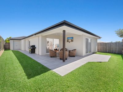 37 Longstaff Crescent, Pimpama
