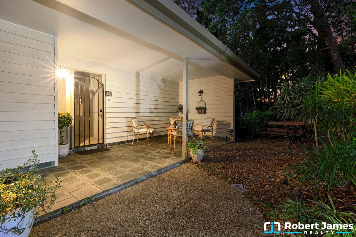 15 Moonare Crescent, Noosa Heads