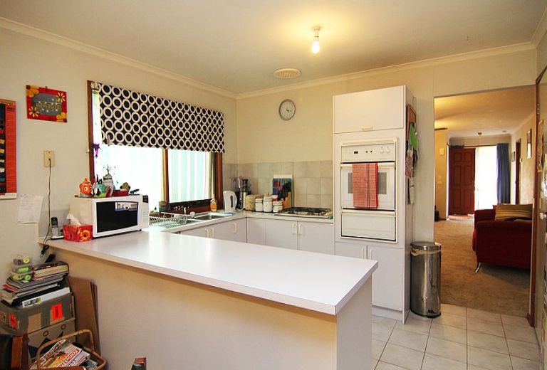 15 Paperbark Place, Knoxfield