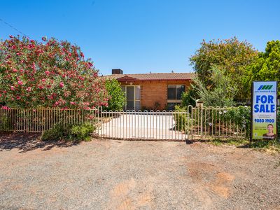 4 Shotover Place, South Kalgoorlie