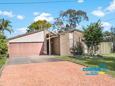 4 Lloyd George Grove, Tanilba Bay