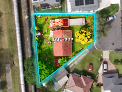 2 Tims Crescent, Guildford