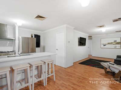 10 Gaby Way, Marangaroo