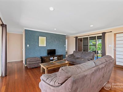 12 Tweed Coast Road, Hastings Point