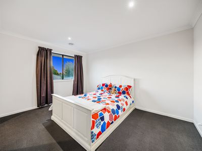 65 Hayton Park Boulevard, Cranbourne West