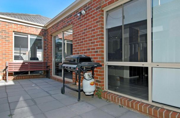 19 Westerfolds Loop, Craigieburn