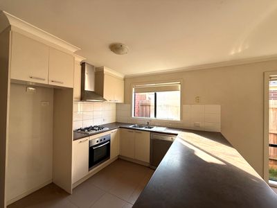10 Sahara Way, Truganina