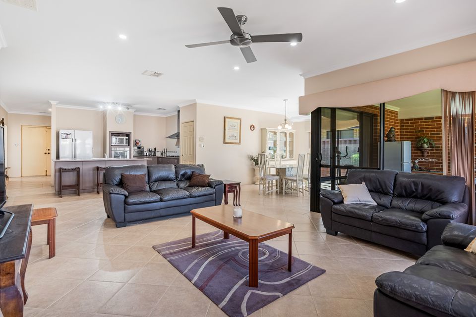 22 Rhapsody Close, Shoalwater