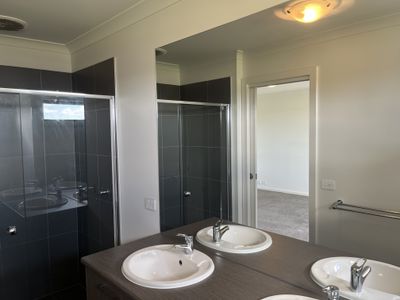 54 Grasmere Avenue, Mount Barker