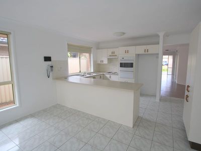 16 Jenolan Crescent, Wattle Grove