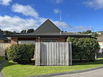 42 / 42 Main Road, Tawa
