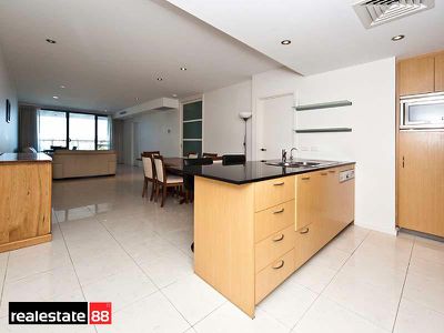 22 / 132 Terrace Road, Perth