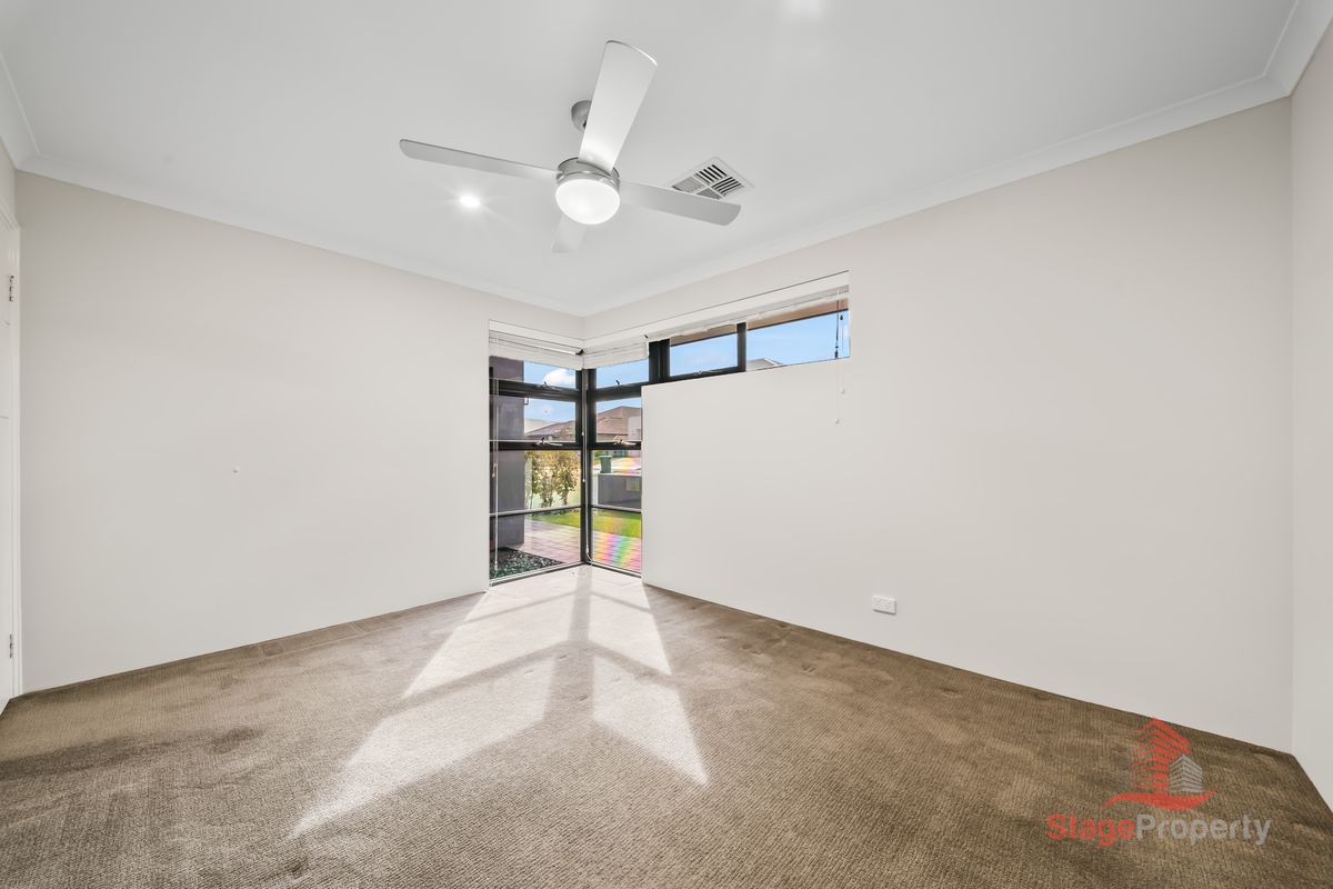 18 Blossom Chase, Aubin Grove