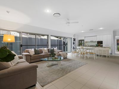 24 24 Barrington Crescent, Wakerley