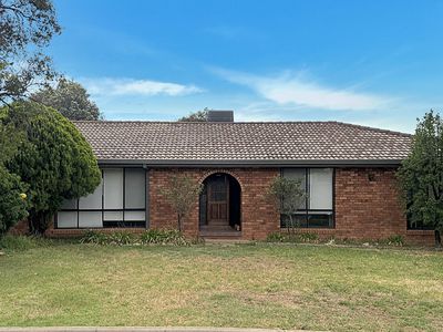 14 Chelsea Crescent, Forbes