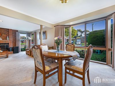 19 Bellbrook Drive, Dandenong North