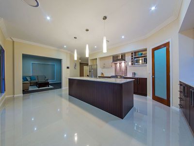 8 Foxwood Circuit, Wakerley