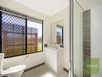 9 Johnstone Court, Douglas