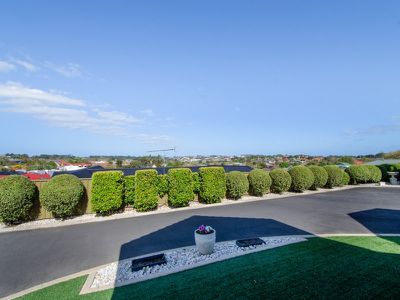 1 / 2 Red Oak Place, Mount Gambier