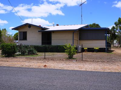 8 Lucey Street, Mount Garnet