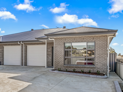 2 / 221a Maitland Street, Kurri Kurri