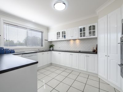 18 Lancaster Park Place, Dubbo