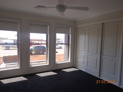 42 Champagne Drive, Dubbo