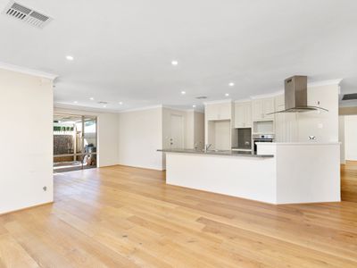 1 Stewart Street, Scarborough