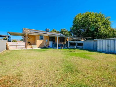 18 WORNES DRIVE, Wodonga