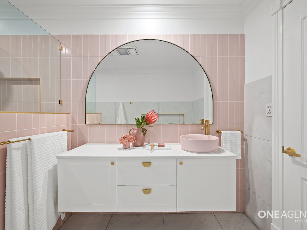 213 Honour Avenue, Chelmer