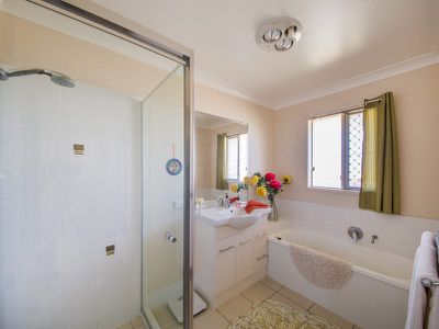 42 Bottlebrush Street, Kingaroy