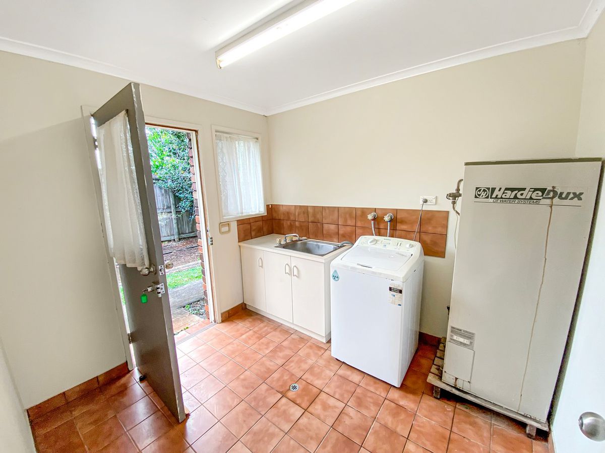 5 Larkin Close, Atherton