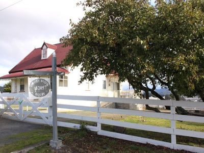 8205 Channel Highway, Cradoc
