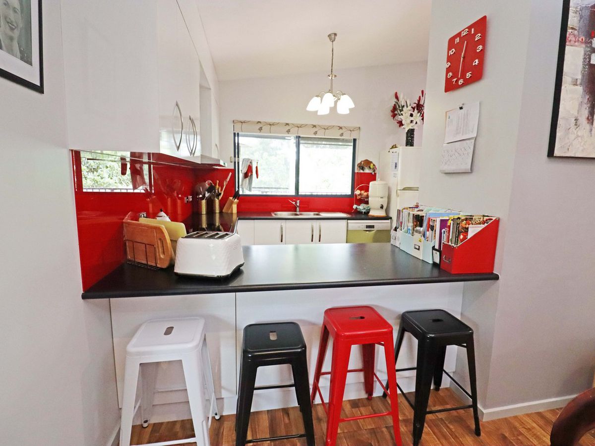 34 STORER STREET, Atherton