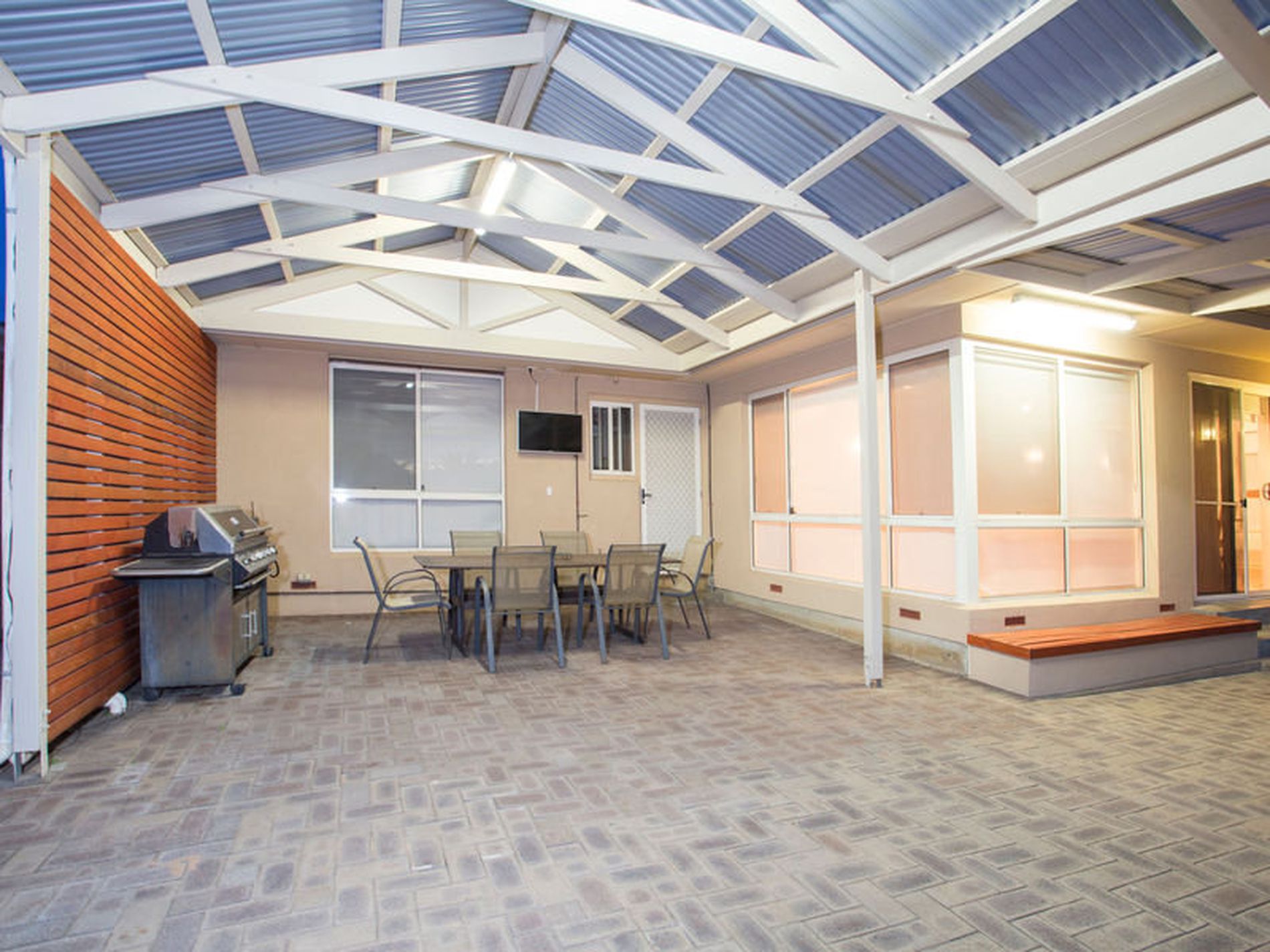 12 Florence Street, Netley