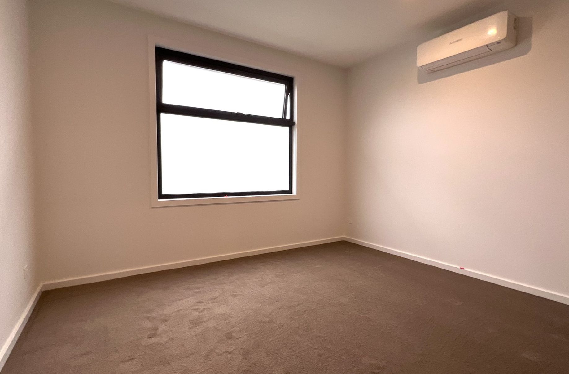 1 / 98 Croydon Road, Croydon