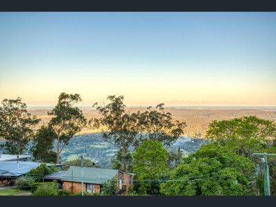 Upstairs Unit / 79 Balmoral Road, Montville