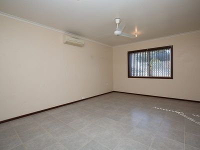 2 Eltona Close, South Hedland